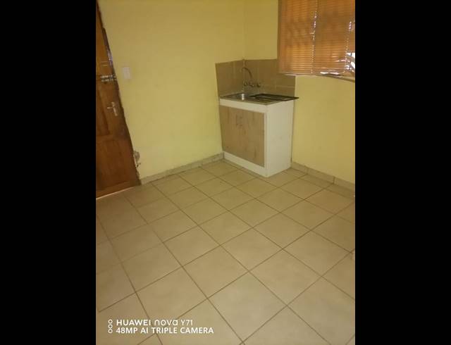 2 BEDROOM HOUSE FOR SALE IN SOSHANGUVE VV